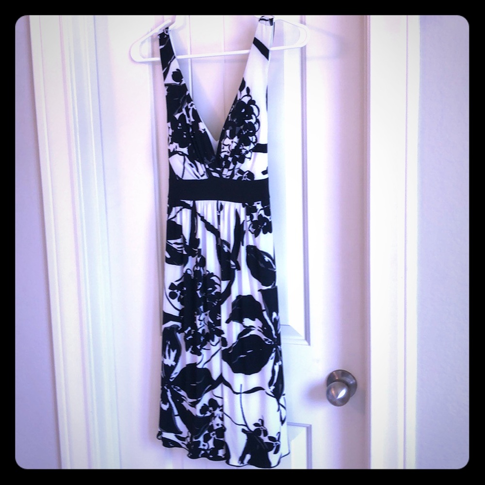 Black & white floral dress